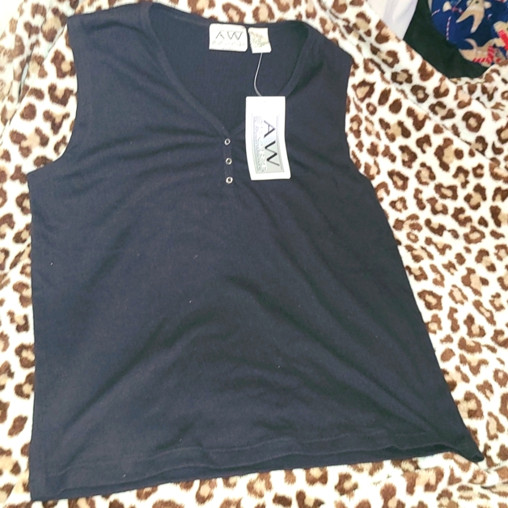 SLEEVLESS blouse